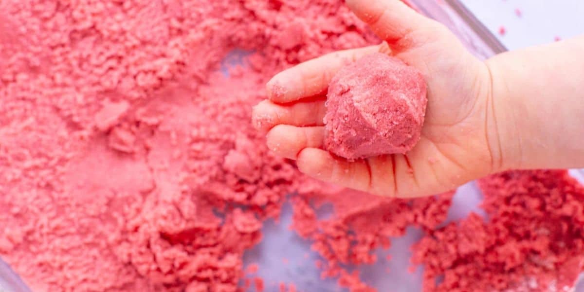 How to Clean Kinetic Sand From Carpet