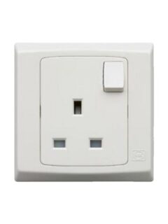 how to make a switched outlet hot all the time