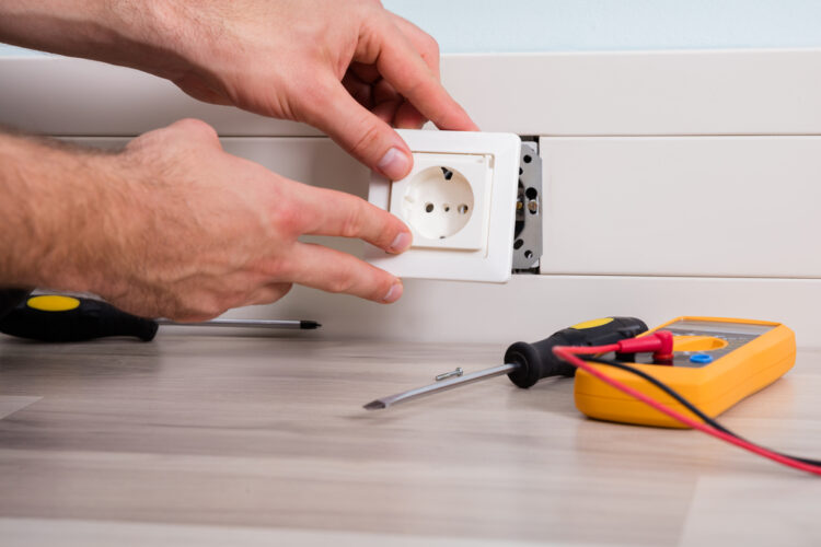 Intermittent Buzzing Sound in the Wall: 7 Reasons & Solutions 2