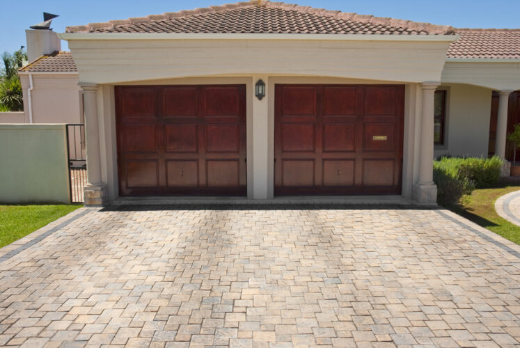 How Much Does It Cost to Build a 24x24 Garage? 4